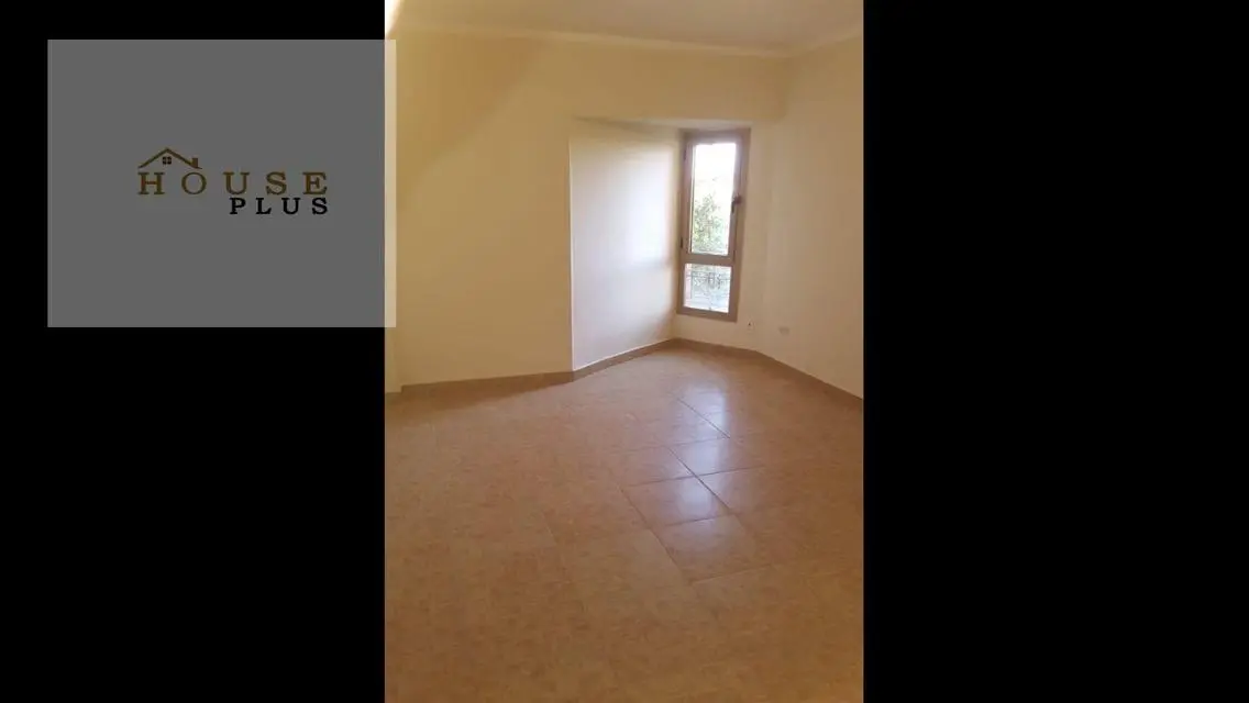 Luxury Apartment with Balcony and Security Guard