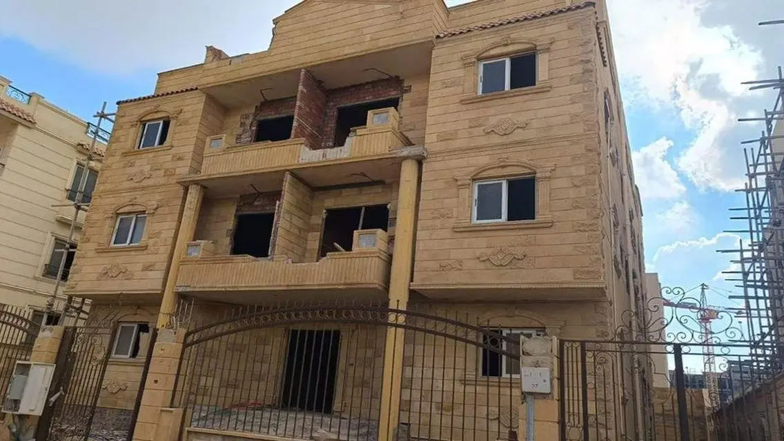 Luxury 3-Bedroom Apartment with 330sqm Space