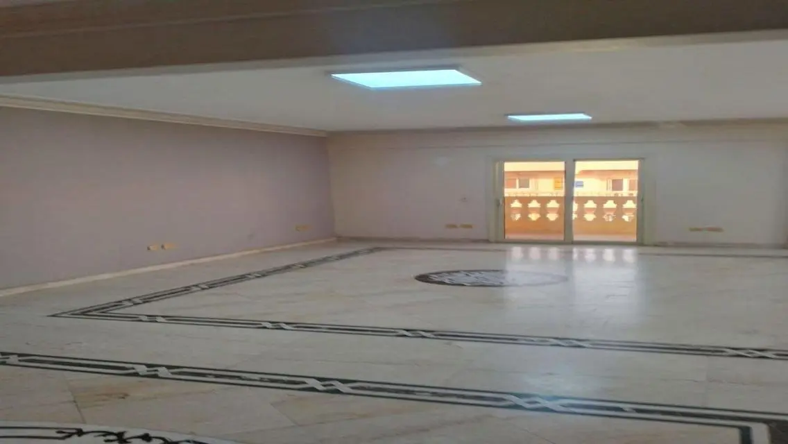 فيلا للايجار بالتجمع الخامس الحي الثالث