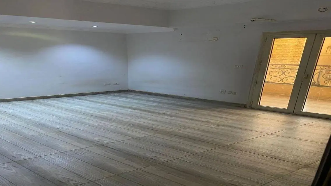 Stunning Apartment for Sale at 185 Square Meters