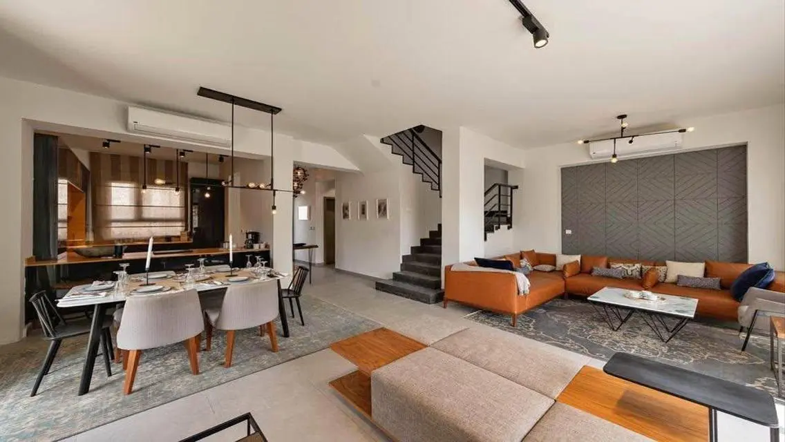 240- Premium Commercial Space in Al-Burouj Compound