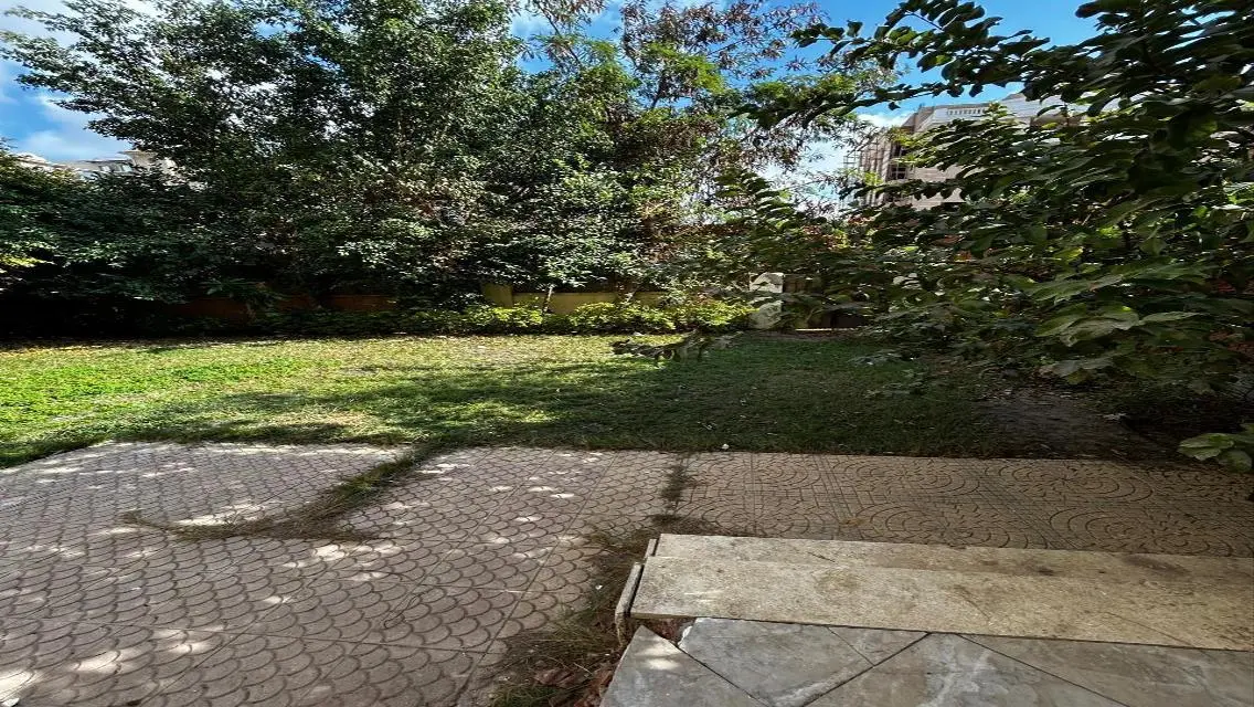Stunning Villa for Rent with Balcony and Private Garden