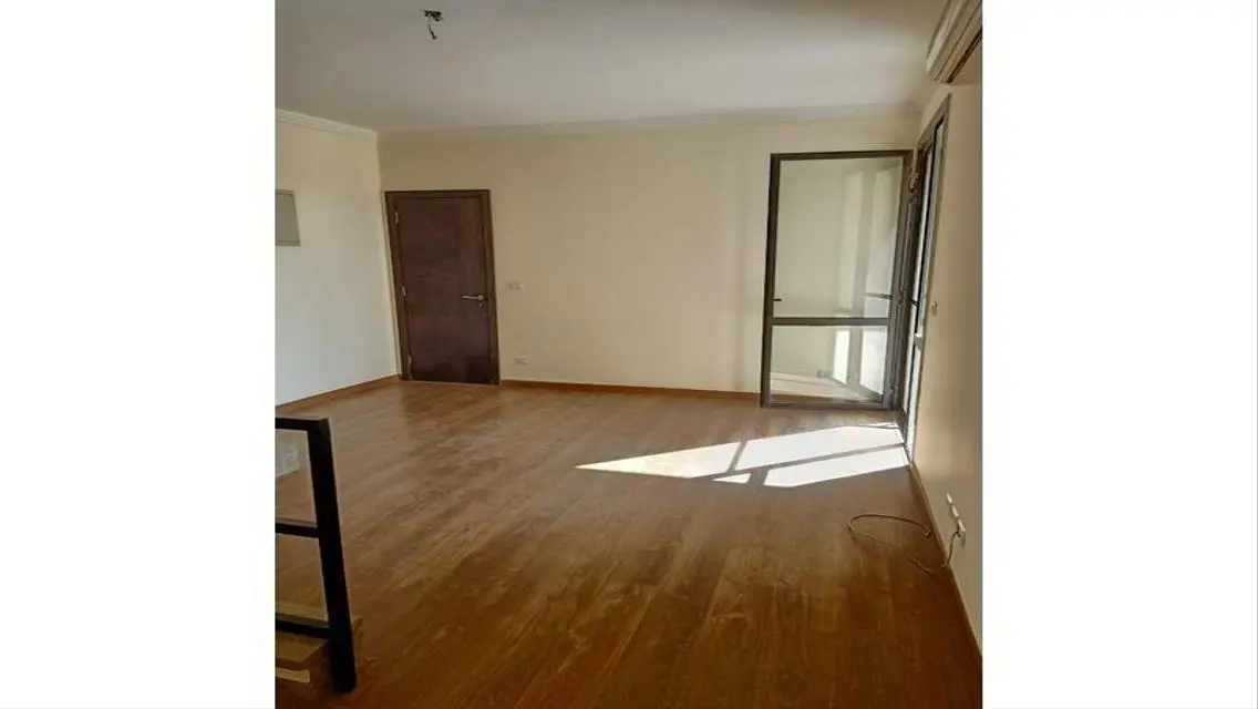 Luxury Apartment for Rent in Property 257-3-3-60-W05