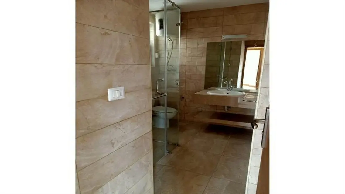 Luxury Apartment for Rent in Property 257-3-3-60-W05