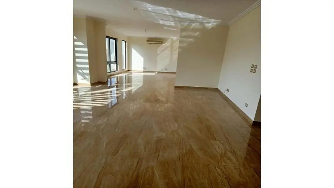 Luxury Apartment for Rent in Property 257-3-3-60-W05