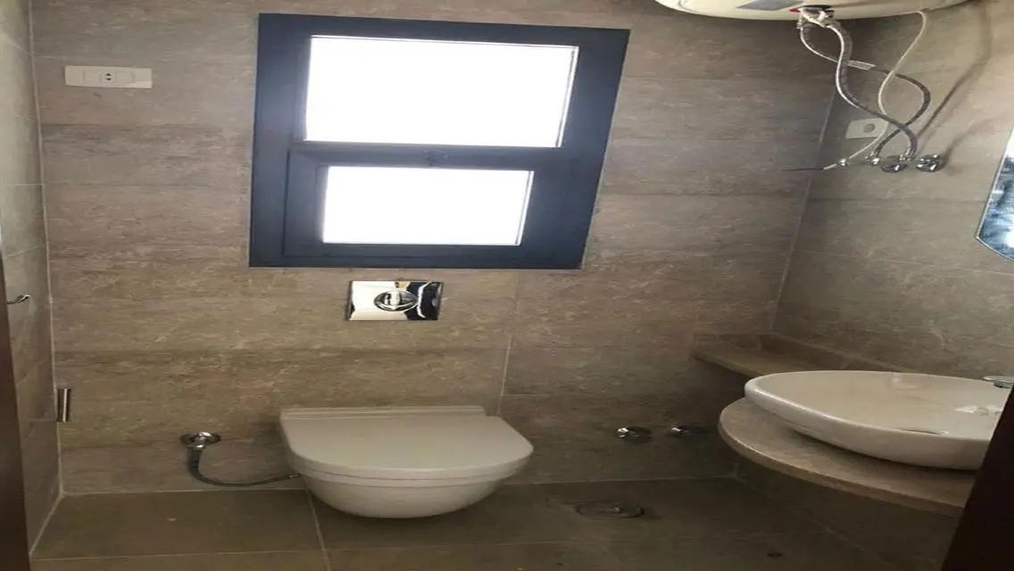 شقه للايجار   ⁠كمبوند كورت يارد - سوديك