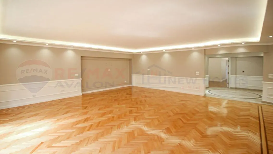 Luxury Apartment with Balcony for Sale - 205 Meters