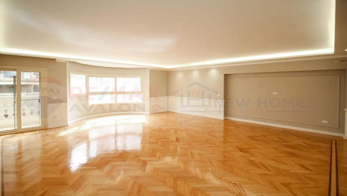 Luxury Apartment with Balcony for Sale - 205 Meters