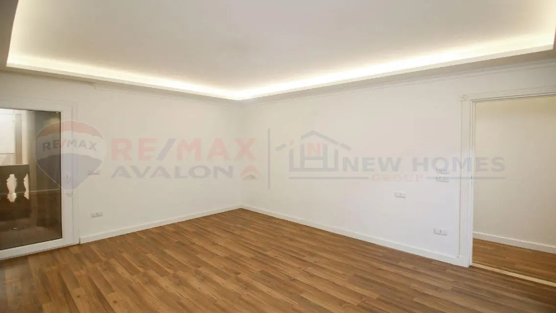 Luxury Apartment with Balcony for Sale - 205 Meters