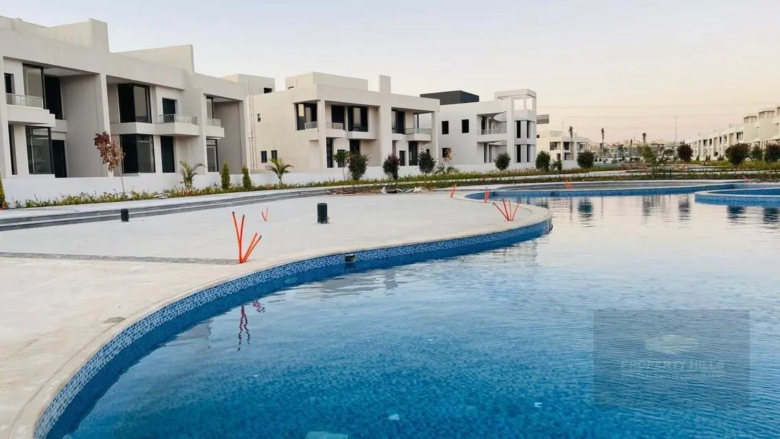 Prime villa in Lake West over9y near Beverly Hills