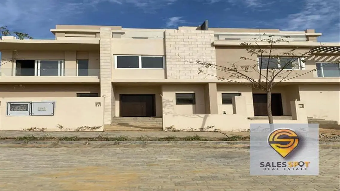 جاهزه للمعاينه والاستلام فيلا تاون فTAWNYهايد بارك