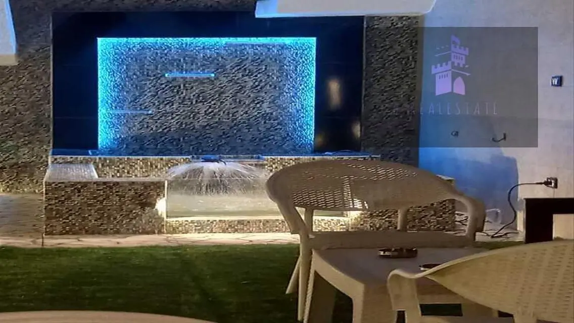 شقة مميزة 2 غرفة نوم للبيع
