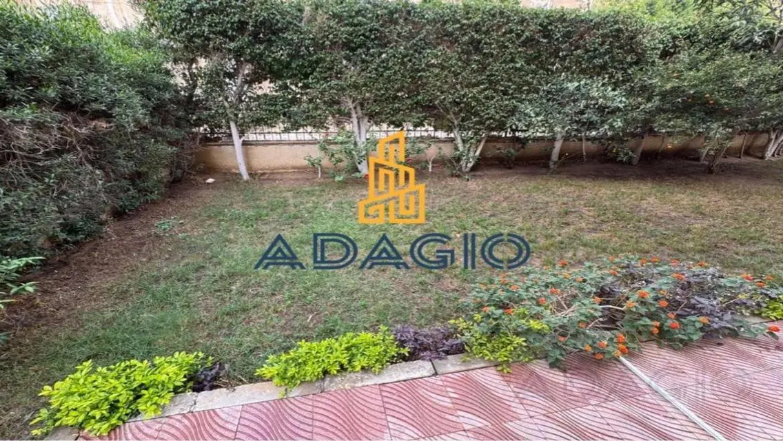 للبيع شقة ارضي بجاردن في بيفرلي هيلز الشيخ زايد