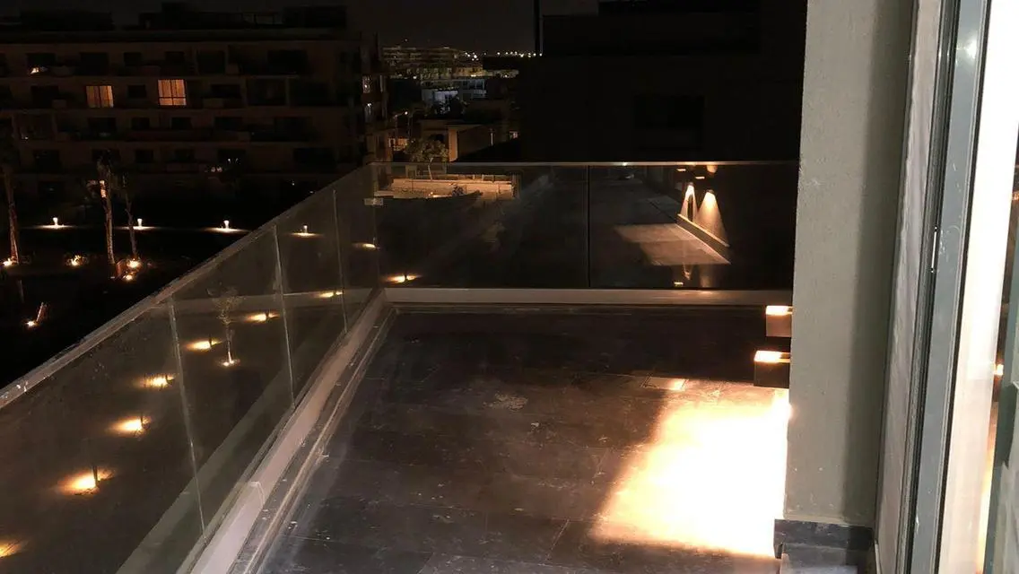 بنتهاوس فخم للبيع في مجمع V Residence