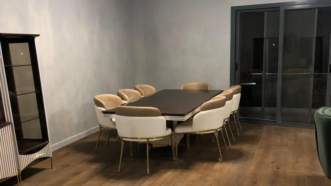بنتهاوس فخم للبيع في مجمع V Residence
