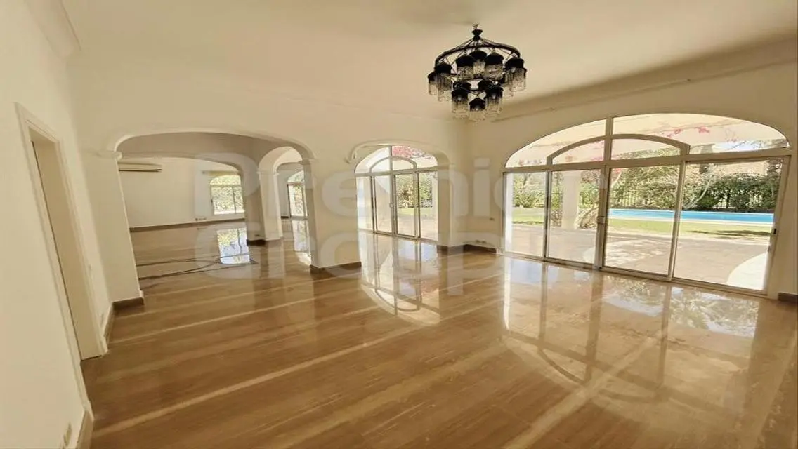 Stunning 600 sqm Apartment in the Heart of the City