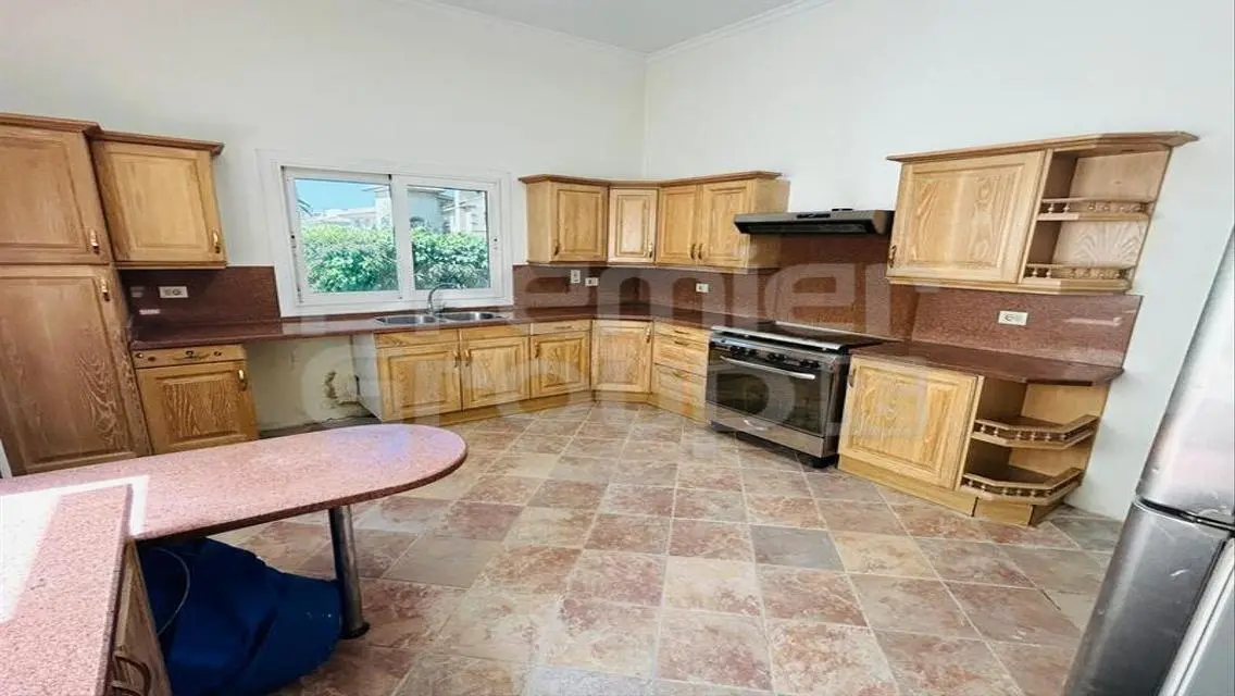Stunning 600 sqm Apartment in the Heart of the City