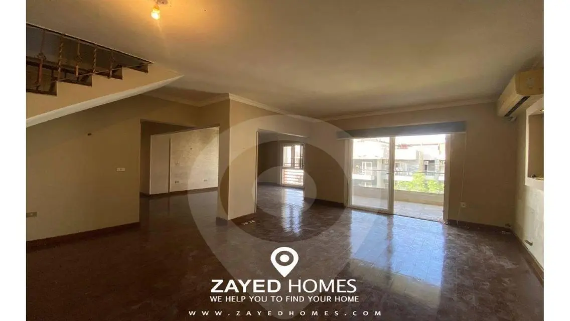 Penthouses area 198 sqm for rent in Zayed Dunes