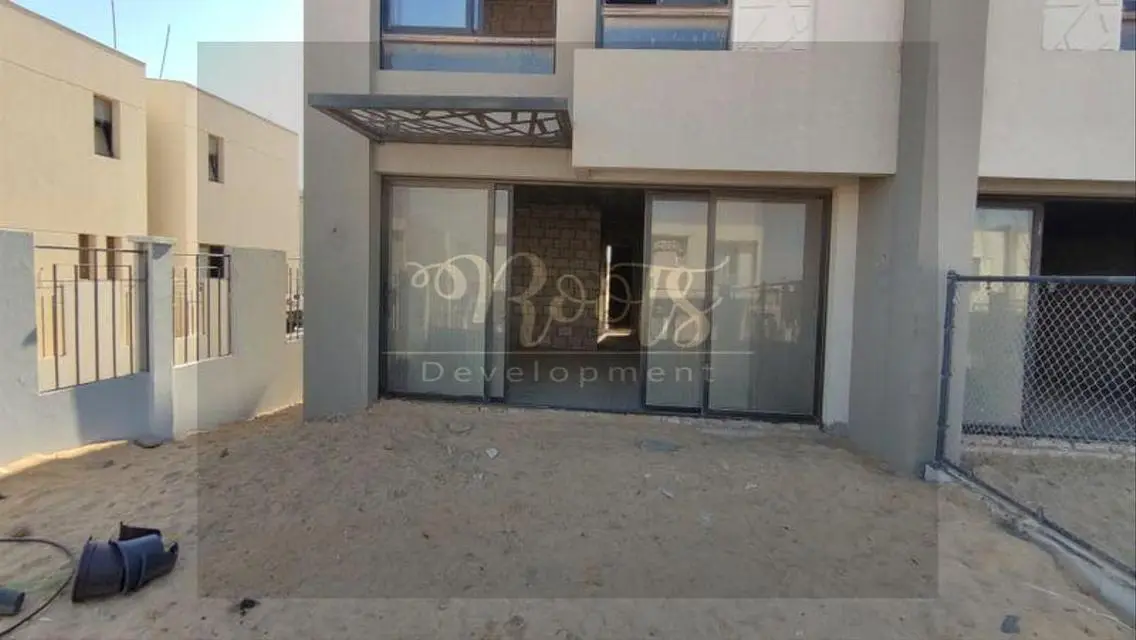 Luxurious Apartment for Sale with Ample Space