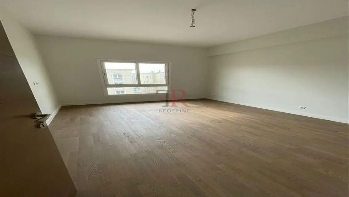Luxurious Apartment for Sale with Ideal Space