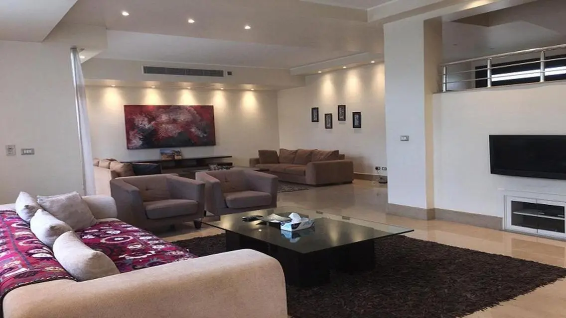 Townhouse semi furnished in Allegria with Garden .