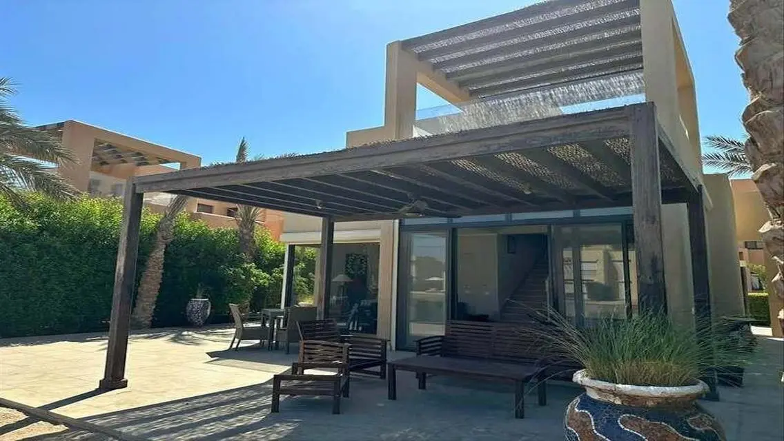Luxury Villa with Spacious Area for Sale
