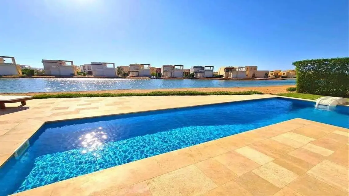 Luxury Villa with Spacious Area for Sale
