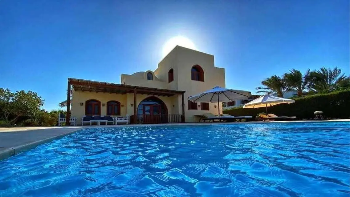 Luxury Villa with Spacious Area for Sale