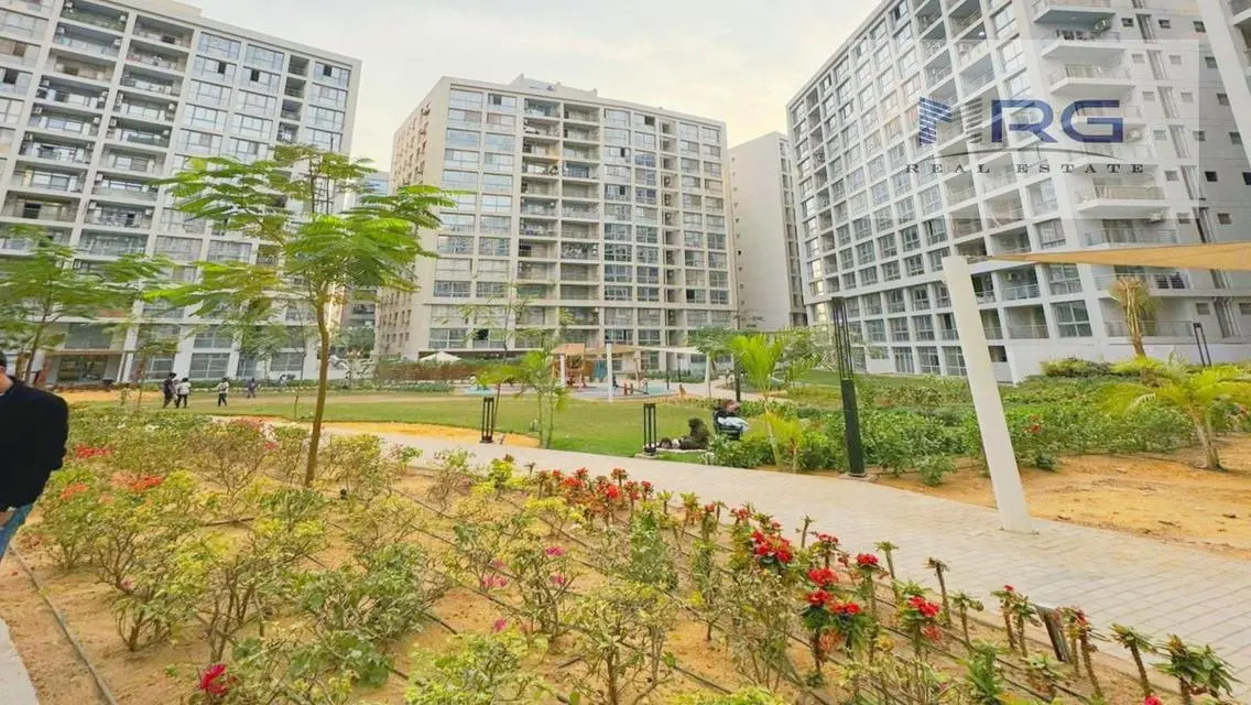 Luxury Property Near UFC Gym with Fantastic Amenities