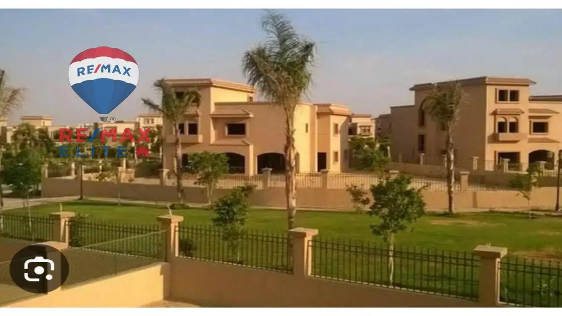 Luxury Villa for Sale - 630 Square Meters at 26,000,000