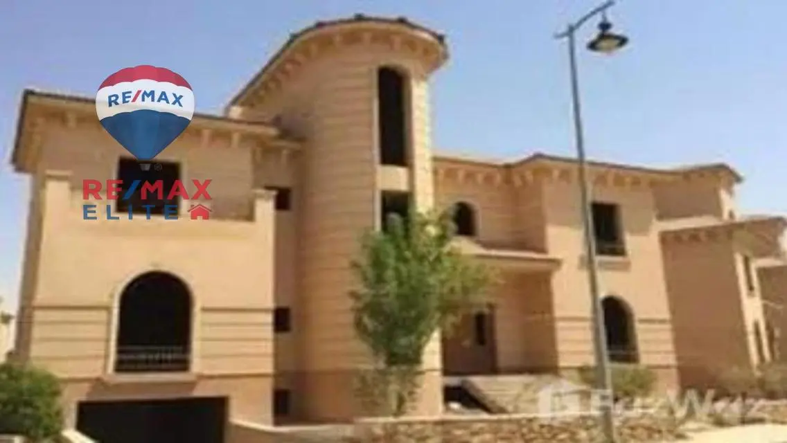 Luxury Villa for Sale - 630 Square Meters at 26,000,000