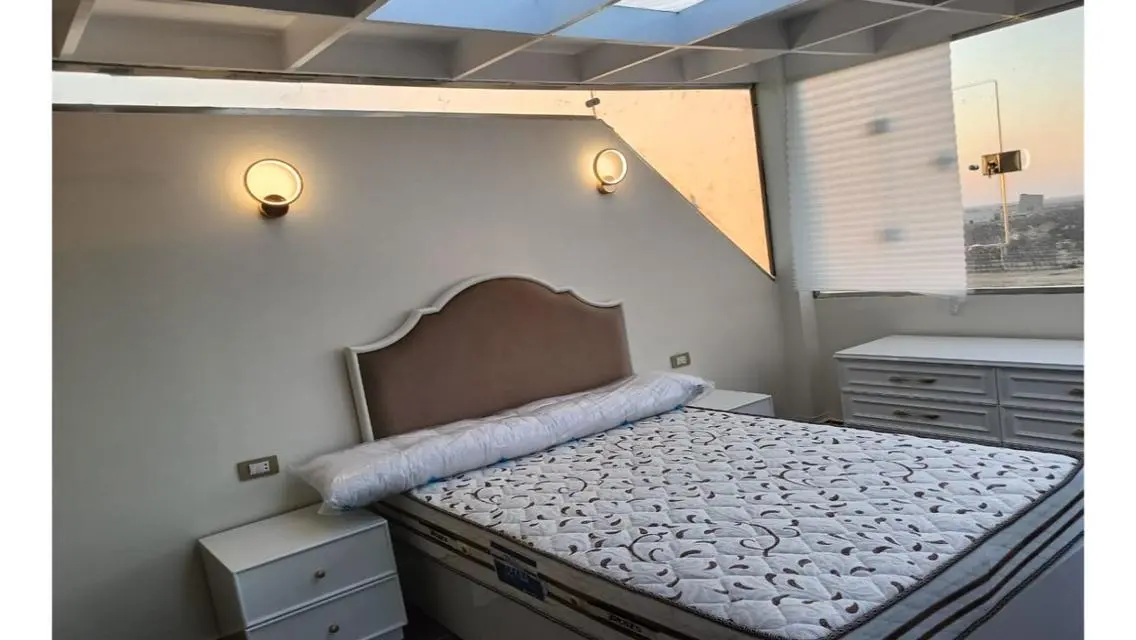 Luxury Apartment with Spacious Living Area and Stunning Views