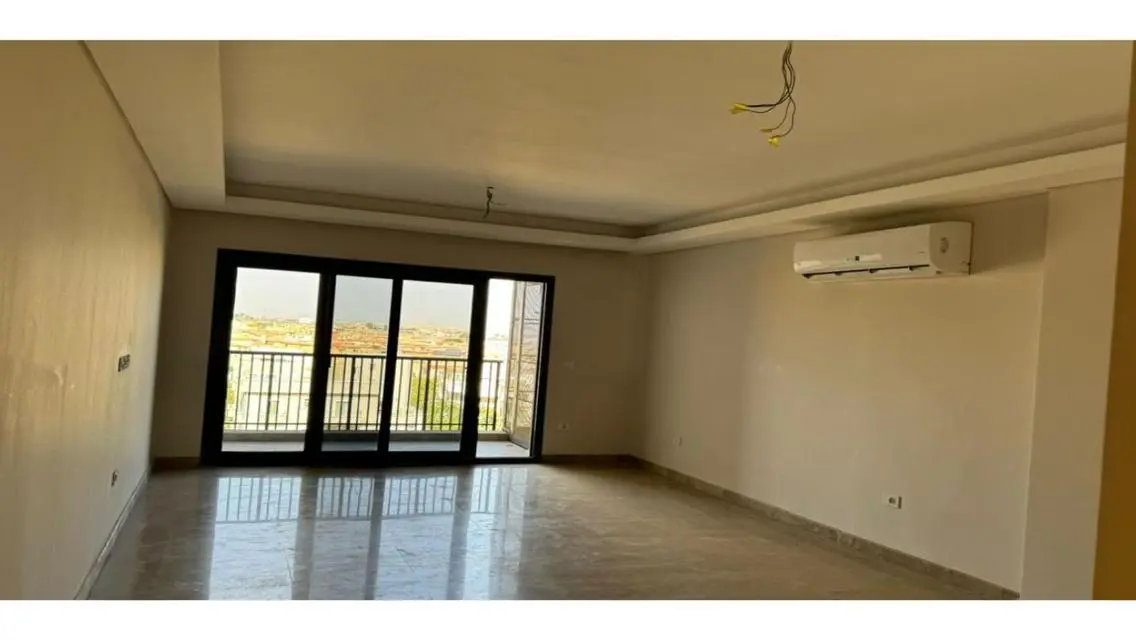 شقه للايجارفي ابراج زد الشيخ زايد مطبخ وتكيفات