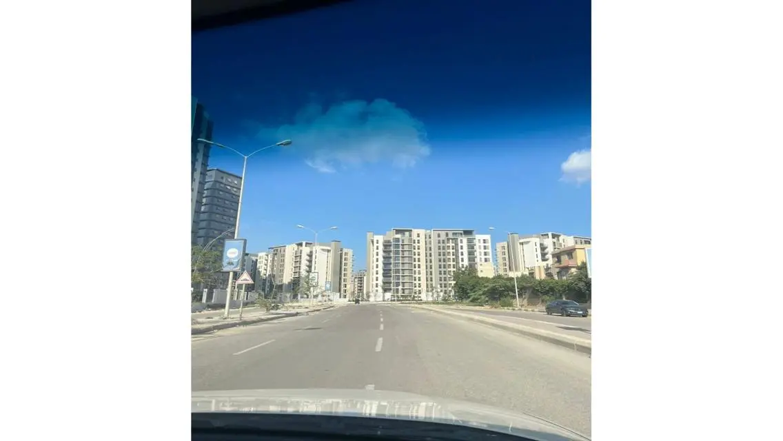 شقه للايجارفي ابراج زد الشيخ زايد مطبخ وتكيفات