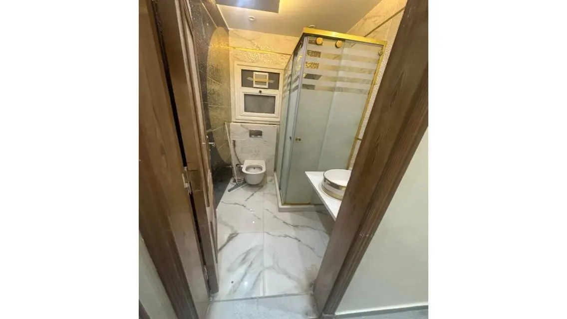 شقة فاخرة للبيع مع إطلالة مميزة