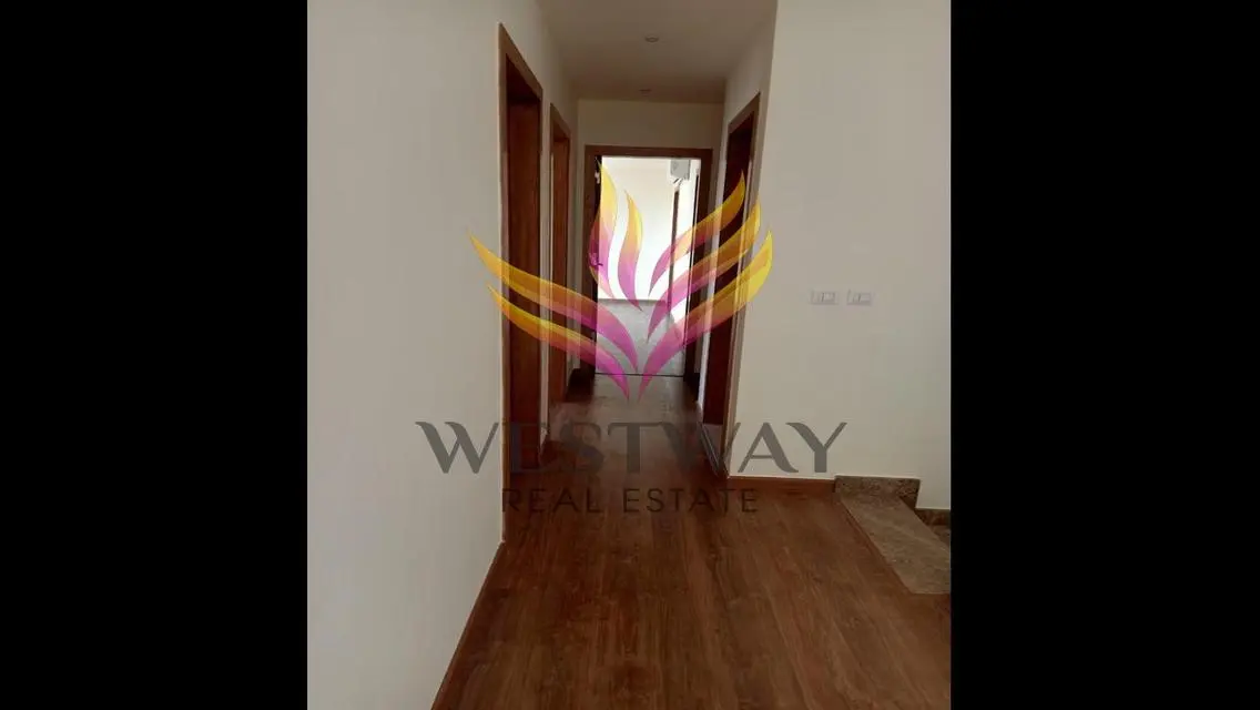 duplex 230 m for rent in westown