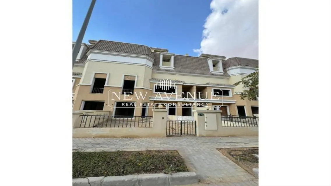 Luxurious Villa with Pool and Private Garden for Sale