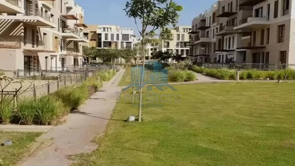 Luxury Apartment with Private Garden in Prime Location