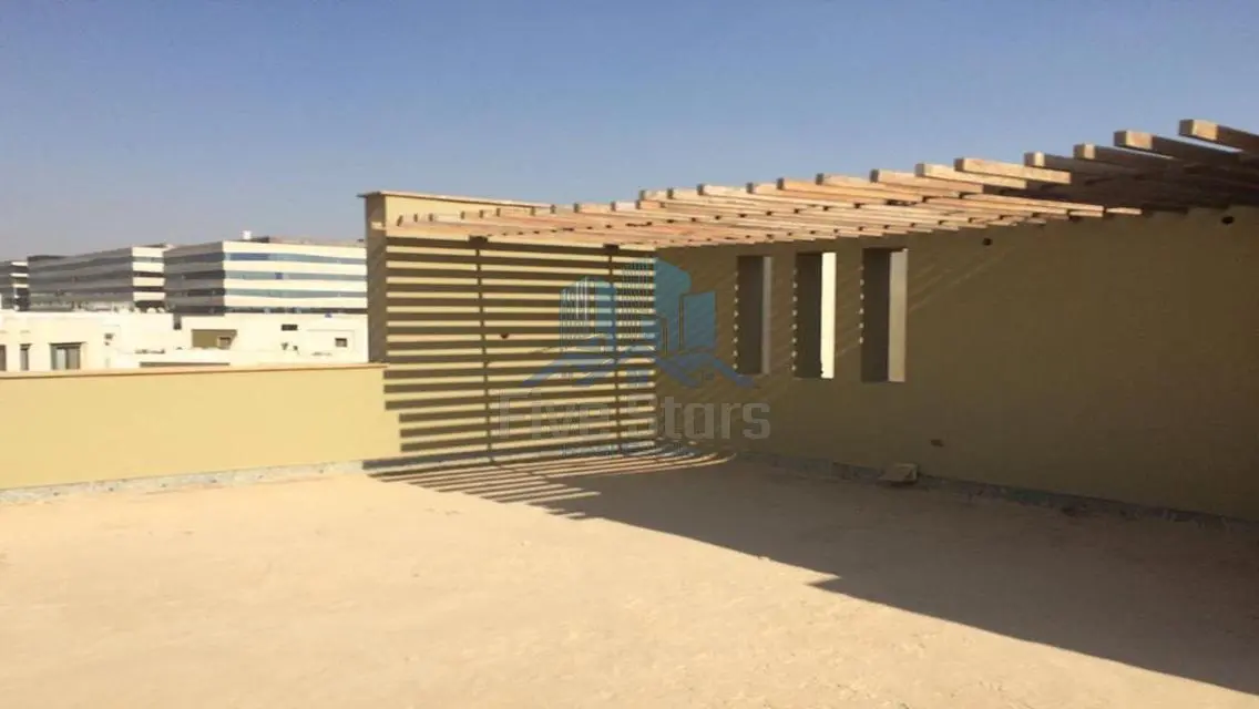Luxury Apartment with Private Garden in Prime Location