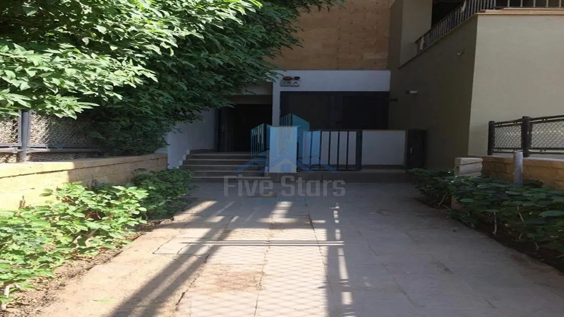 Luxury Apartment with Private Garden in Prime Location