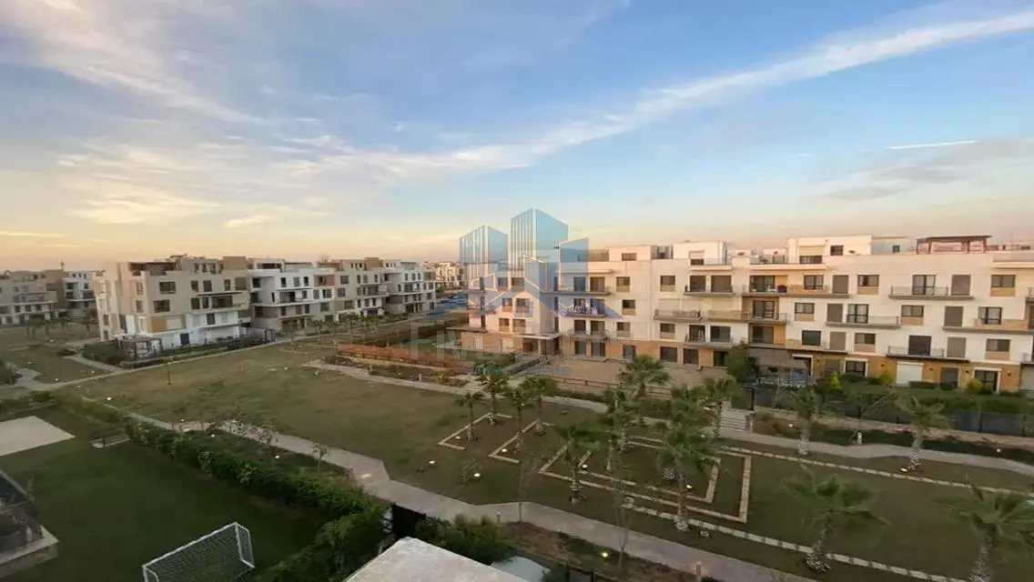 Luxury Apartment with Private Garden in Prime Location