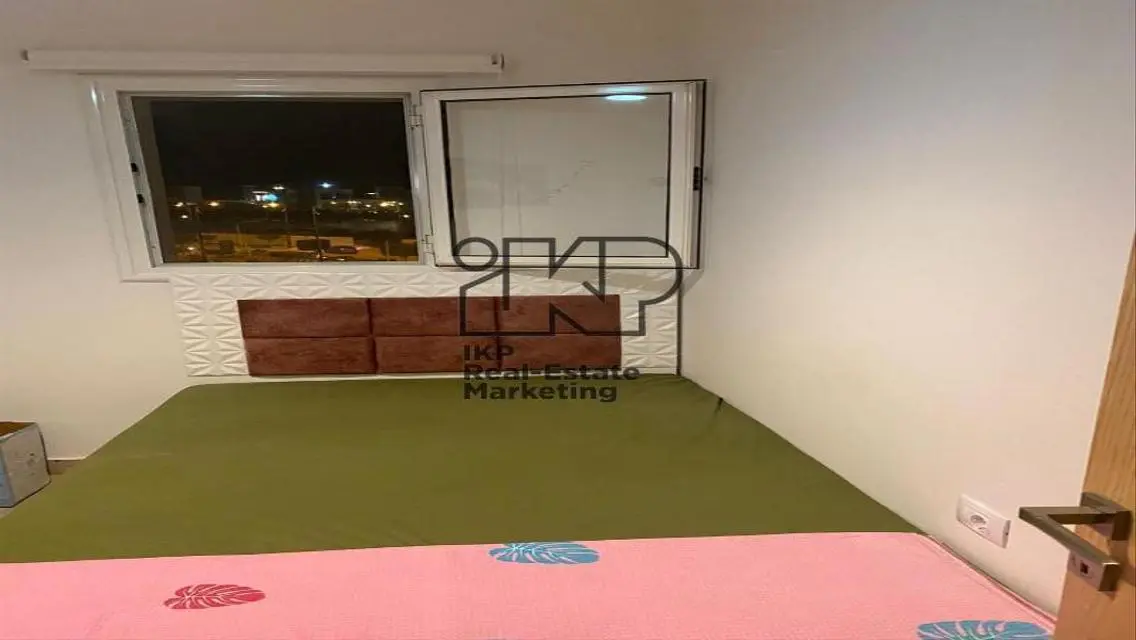 شقه مجهزة بالكامل للايجار بموقع متميز فى امواج