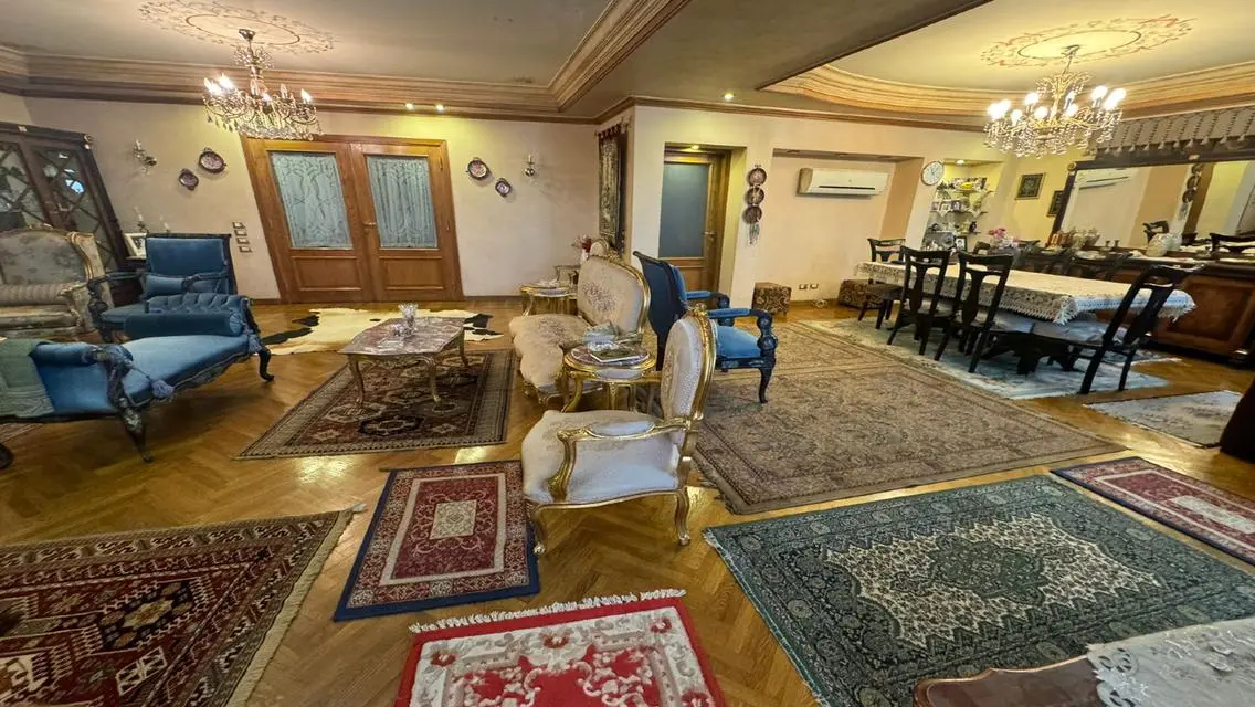 شقتان متصلتان للبيع 