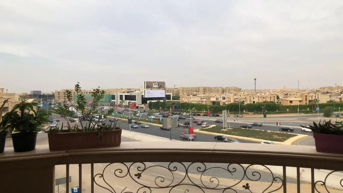 شقتان متصلتان للبيع 