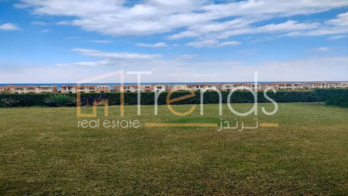 مجمع سكني فخم في موقع مميز