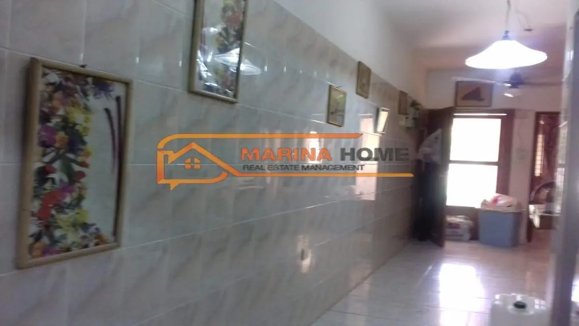 For sale, a ground floor studio in Marina 2