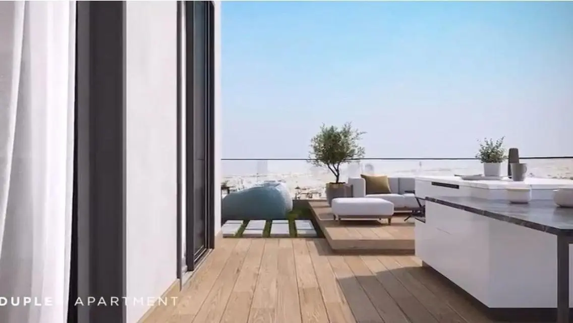 شقة فاخرة مكونة من 3 غرف نوم للبيع