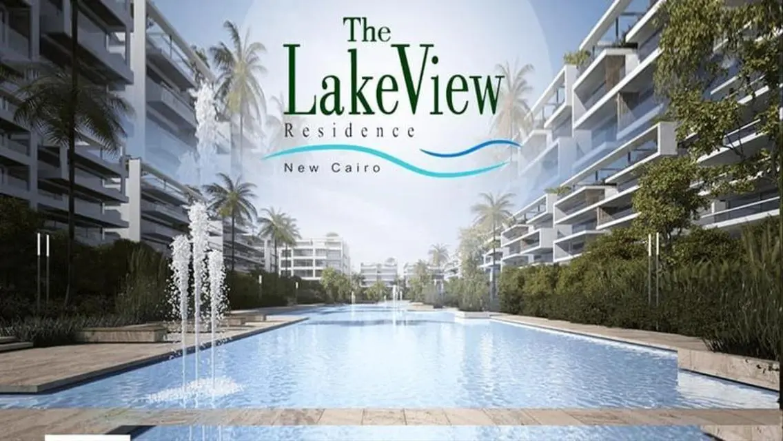 Luxury Lake View Apartment in New Cairo