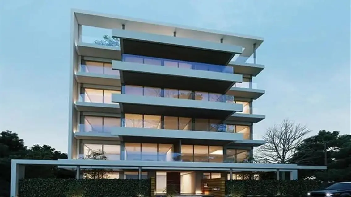 Luxury Lake View Apartment in New Cairo