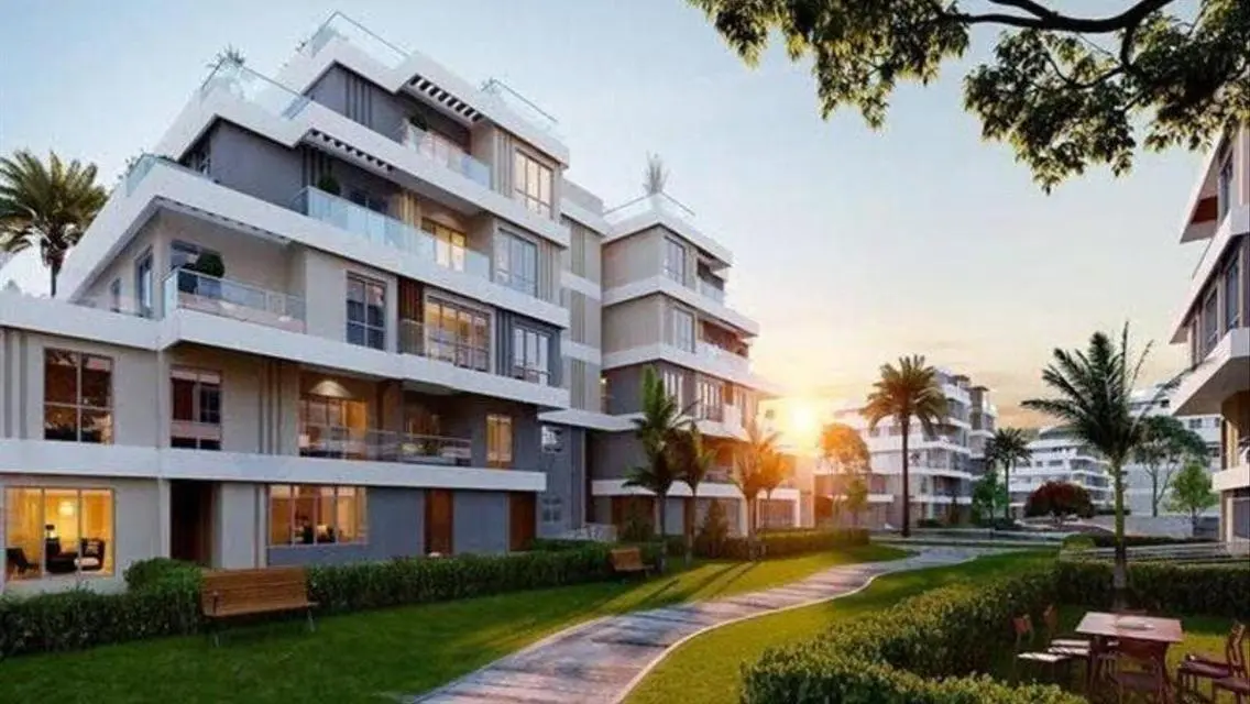 Luxury Lake View Apartment in New Cairo